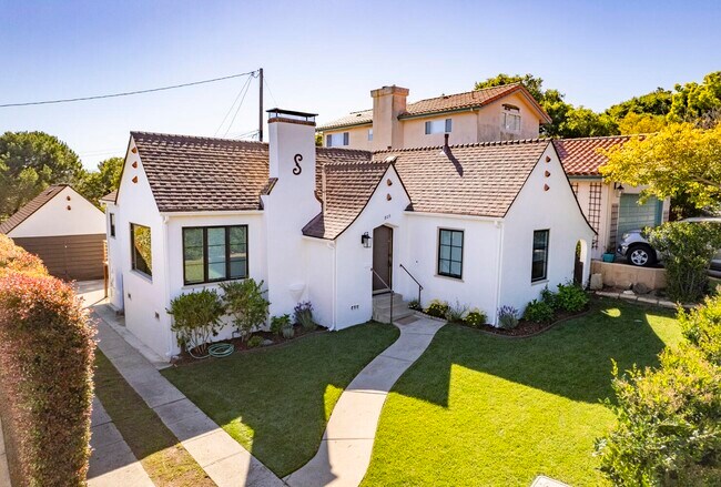 property at 805 Soledad Ave