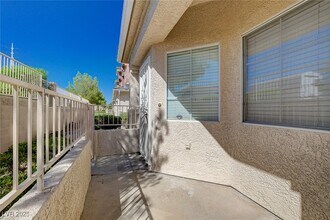 908 Dusty Creek St in Las Vegas, NV - Building Photo - Building Photo