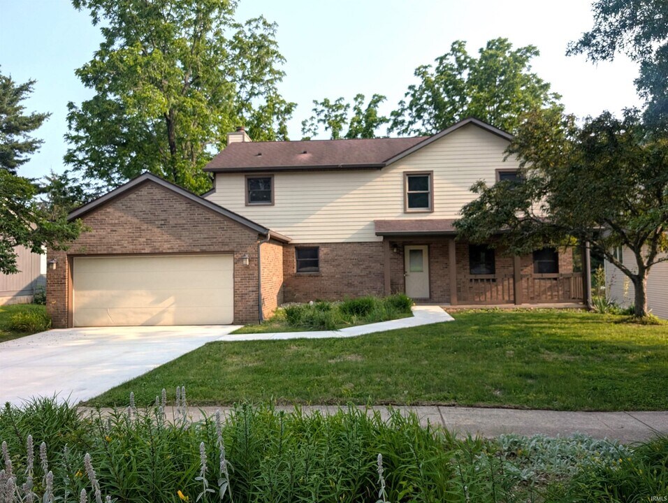 3758 S Bainbridge Dr in Bloomington, IN - Building Photo