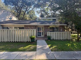 80 Wedgefield Village Rd in Georgetown, SC - Building Photo