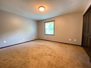 5134 20th Avenue Ln NW in Rochester, MN - Foto de edificio - Building Photo