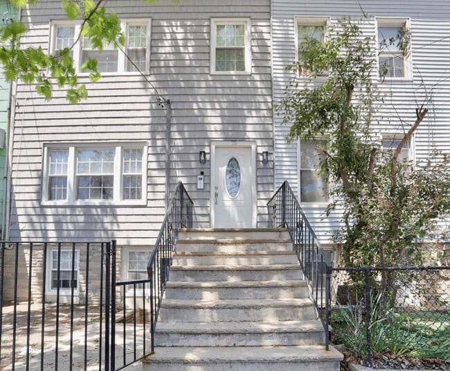property at 75 Chestnut Ave