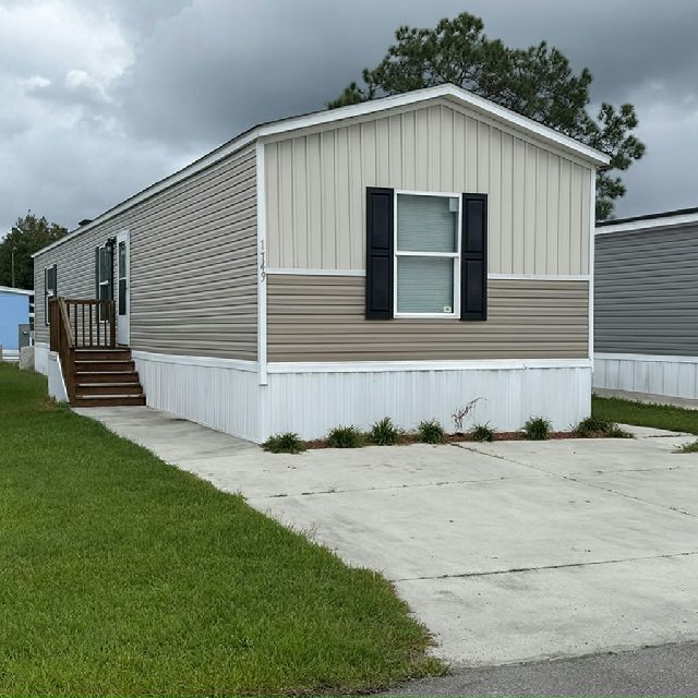 property at 1749 Jolly Ave