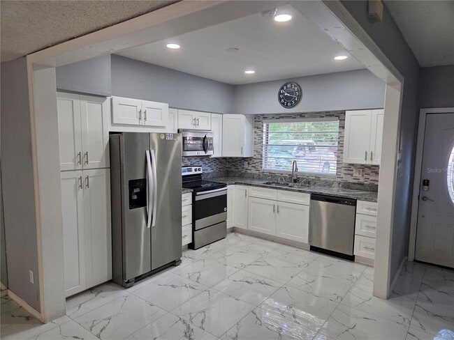 11703 Wesson Cir W in Tampa, FL - Building Photo - Building Photo