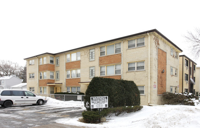 1475-1479 Ashland Ave in Des Plaines, IL - Foto de edificio - Building Photo