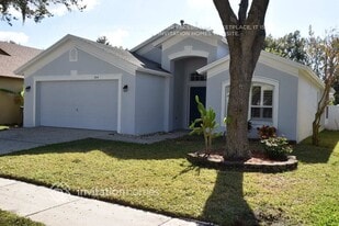 2314 Cattleman Dr in Brandon, FL - Building Photo