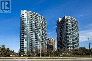 28 Harrison Garden Blvd in Toronto, ON - Building Photo