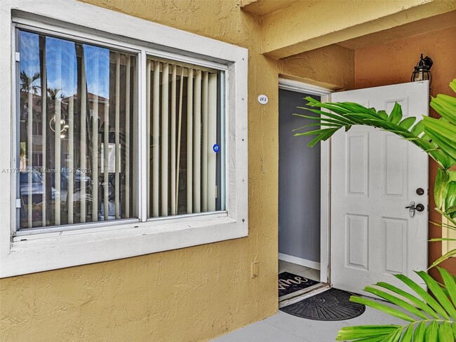 7921 NW 6th St in Pembroke Pines, FL - Building Photo - Building Photo