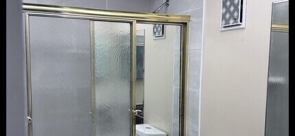 3301 NW 47th Terrace in Lauderdale Lakes, FL - Building Photo - Building Photo