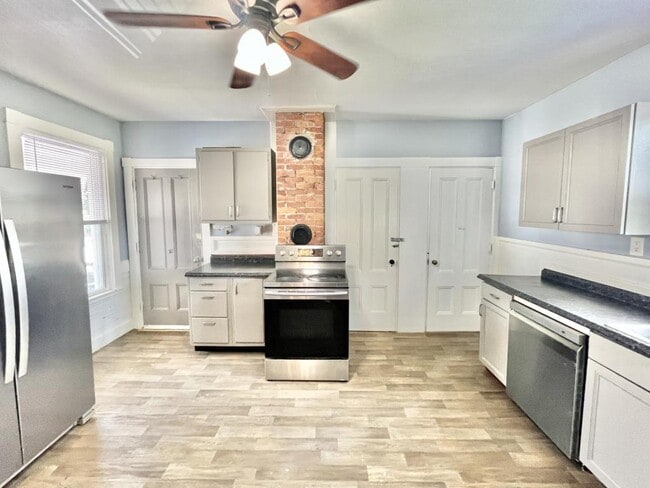 property at 7 High St