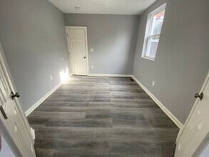 5248 N Marshall St in Philadelphia, PA - Building Photo - Building Photo