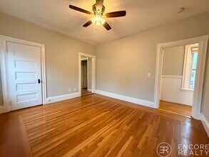 900 Massachusetts Ave in Cambridge, MA - Foto de edificio - Building Photo