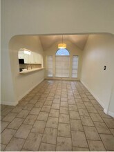 402 E Lynn Creek Dr in Arlington, TX - Building Photo - Building Photo