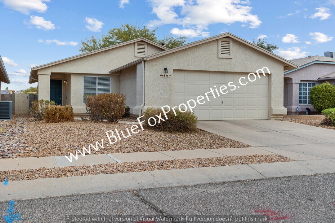 8961 E Alderpoint Way in Tucson, AZ - Building Photo