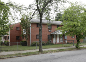 715 Peeples St Apartments