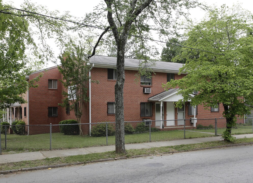715 Peeples St in Atlanta, GA - Foto de edificio