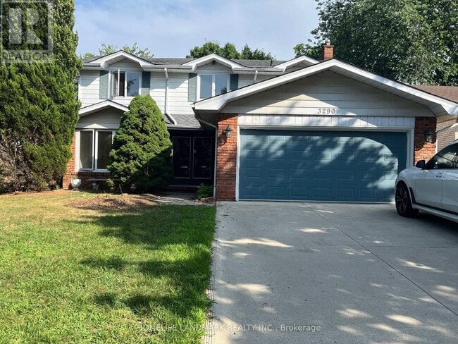 property at 3290 Spruce Ave