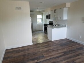 1 Main St, Unit 2 in Fairhaven, MA - Building Photo - Building Photo