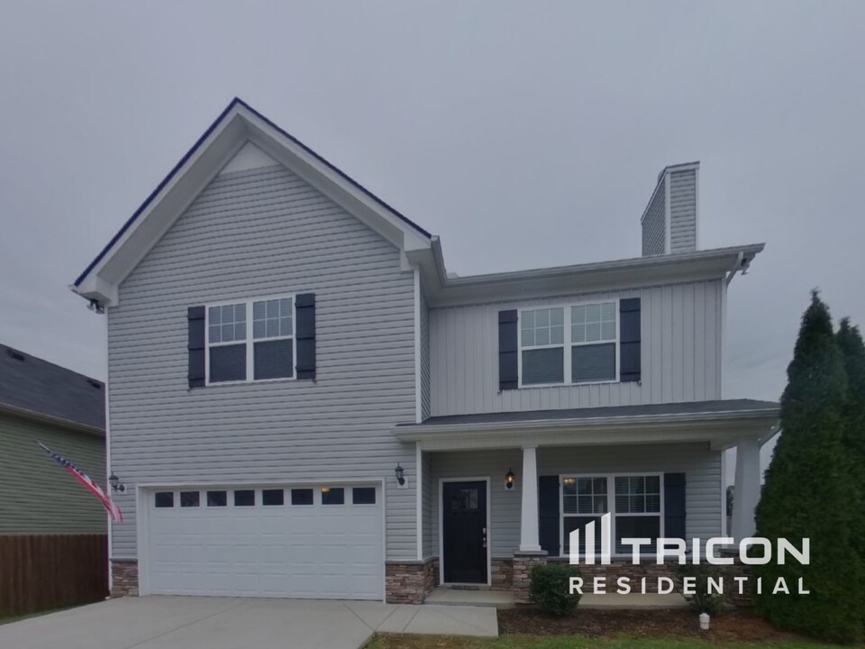 1107 Selous Dr in Murfreesboro, TN - Building Photo