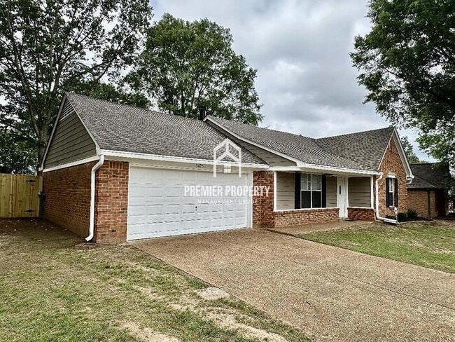 5475 Stephen Forest Rd in Memphis, TN - Building Photo - Building Photo