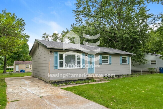 1444 Fairmeadows Ln in St. Louis, MO - Building Photo - Building Photo