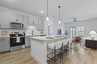 HoM at Pooler in Pooler, GA - Building Photo