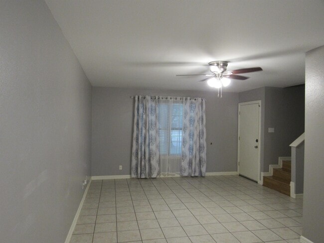 4821 Westside Ln in Laredo, TX - Building Photo - Building Photo
