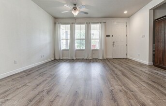 159 Buckthorn Dr in Dripping Springs, TX - Building Photo - Building Photo