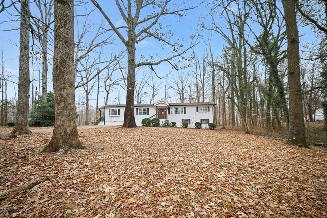 1035 Timberlane Dr in Lincolnton, NC - Building Photo - Building Photo