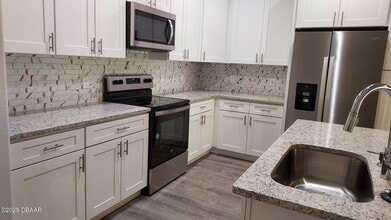 44 Regency Dr in Palm Coast, FL - Building Photo - Building Photo