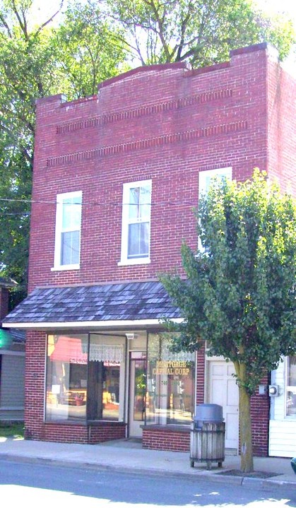 Henkel Press Building in New Market, VA - Foto de edificio