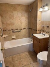 1062 E 25th St in Paterson, NJ - Building Photo - Building Photo