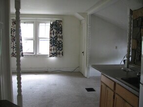 2534 Valley View Ct, Unit 3 in Cincinnati, OH - Foto de edificio - Building Photo