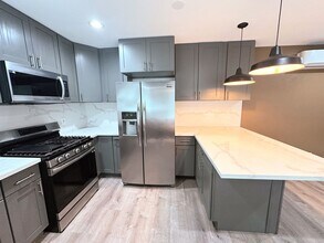 3711 Normandie Ave in Los Angeles, CA - Building Photo - Building Photo