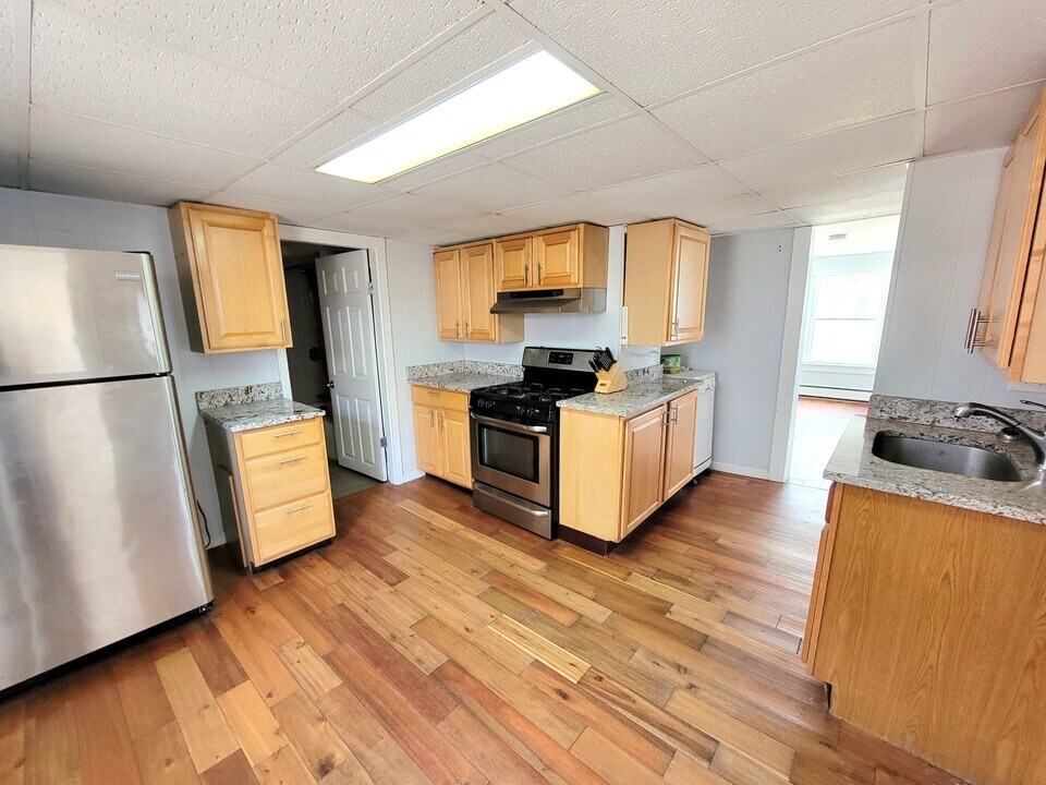 929 Winthrop Ave in Revere, MA - Building Photo