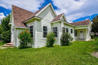 3319 Holman St in Houston, TX - Building Photo - Building Photo