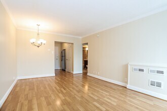 240 M St SW in Washington, DC - Building Photo - Building Photo