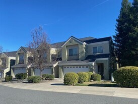 1431 Wyla Walk in Redding, CA - Building Photo