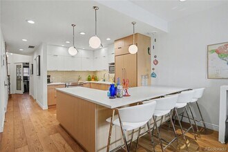 1512 Larimer St, Unit 26 in Denver, CO - Foto de edificio - Building Photo