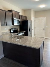 The Rowe at Gate 1 in Clarksville, TN - Building Photo - Interior Photo