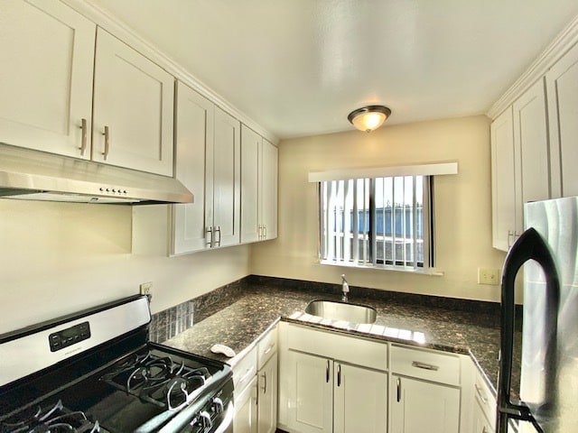 1945 Latham St in Mountain View, CA - Building Photo - Building Photo