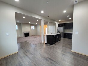2432 Seringa Ave in Bremerton, WA - Building Photo - Building Photo