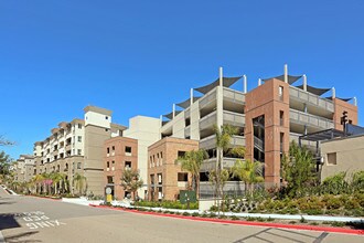360 Luxury Apartments in San Diego, CA - Building Photo - Building Photo