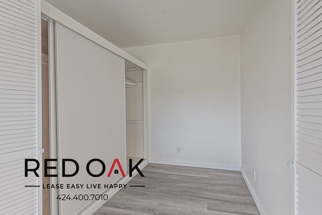 333 N Brand Blvd in San Fernando, CA - Foto de edificio - Building Photo