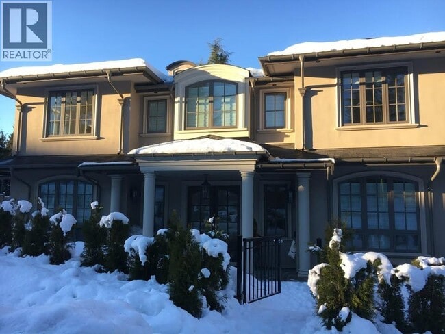 property at 6321 Palace Pl
