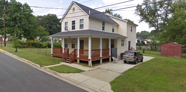 property at 5200 Kenesaw St