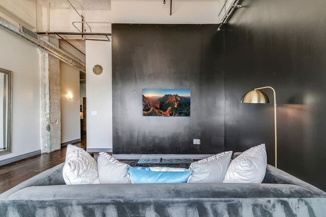 500 S Ervay St in Dallas, TX - Building Photo - Building Photo