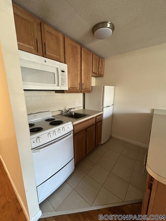 66 Homer Ave in Cambridge, MA - Building Photo - Building Photo