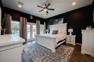 108 Bay Oaks Dr in La Porte, TX - Building Photo - Building Photo