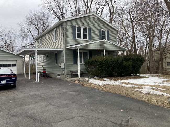 23 Fairfield Ave, Unit Second Floor in Albany, NY - Foto de edificio - Building Photo